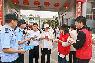 阿德利向安布罗西尼致敬：我爱你安布，为你的为人，也为你的球技